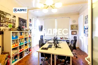 Етаж от къща във Варна, Център