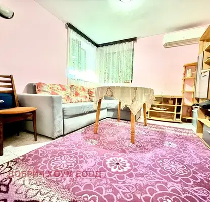 Photo 3 — Floor of House in Dobrich, Centyr