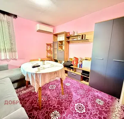 Photo 4 — Floor of House in Dobrich, Centyr