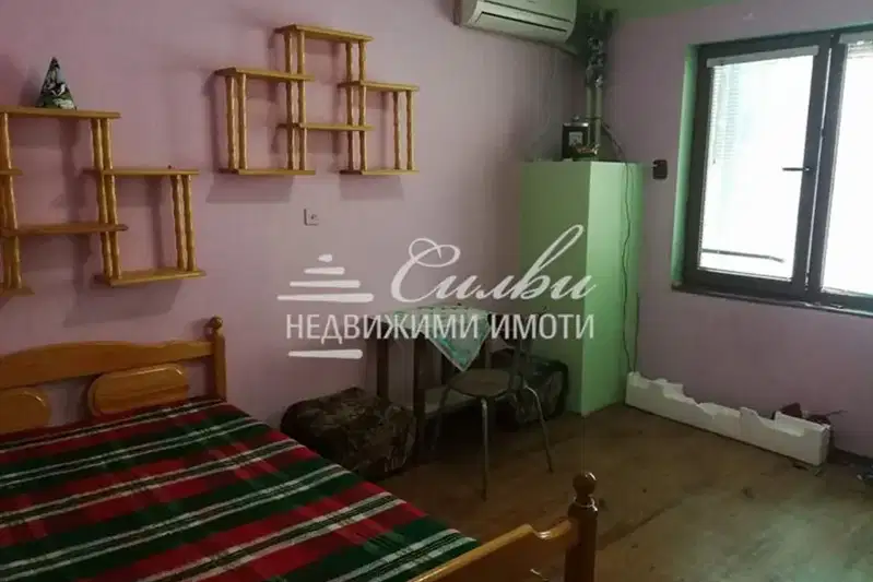 Етаж от къща в Шумен, Център
