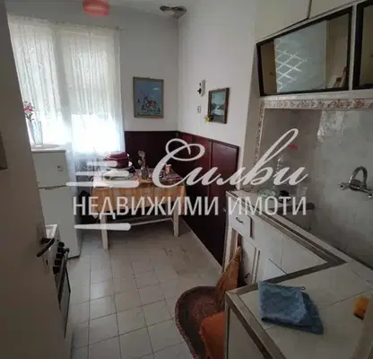 Снимка 4 — Етаж от къща в Шумен, Добруджански