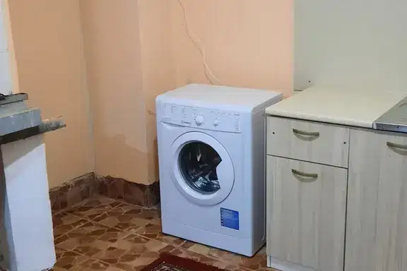 Етаж от къща в Плевен, Идеален център