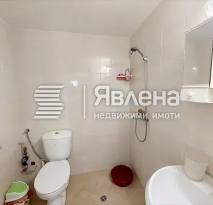 Снимка 5 — Етаж от къща в Ямбол, Каргон