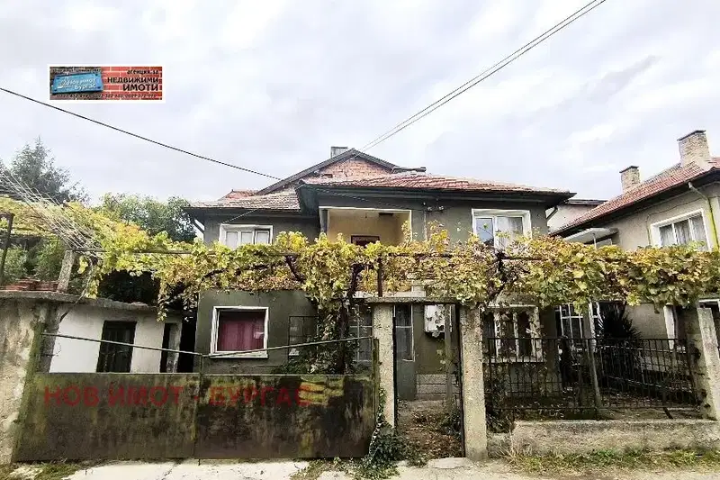 Самостоятелен първи етаж с гараж в кв. Кольо Ганчев, Стара Загора