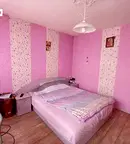 Етаж от къща в Русе, Родина 2