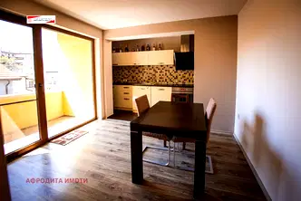Етаж от къща в Стара Загора, Самара 2