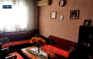 Етаж от къща в Плевен, Широк център