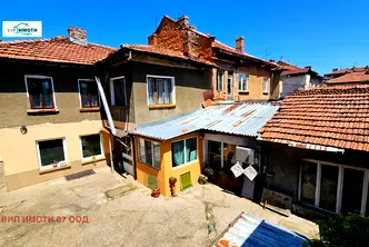 Етаж от къща в Ловеч, Широк център