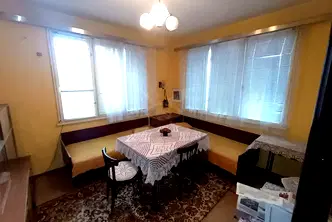 Етаж от къща в Бургас, Айтос