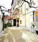 Етаж от къща в Бургас, Обзор