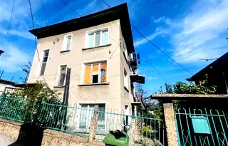 Етаж от къща в Монтана, Лом