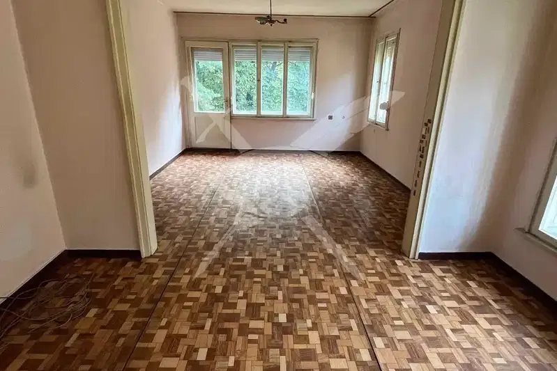 Етаж от къща в Пловдив, Асенов
