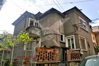 Етаж от къща в Пловдив, Асенов