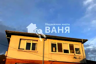 Етаж от къща в Пловдив, Карлово