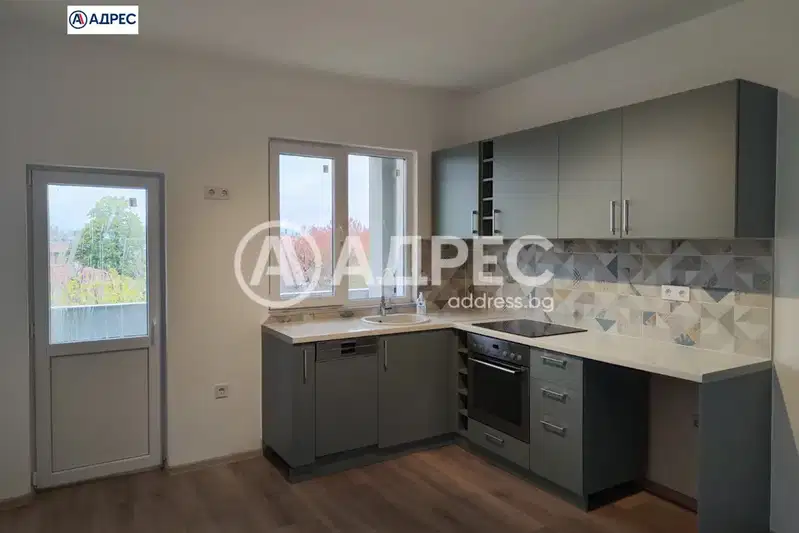 Floor of House in Oblast Plovdiv, Sopot
