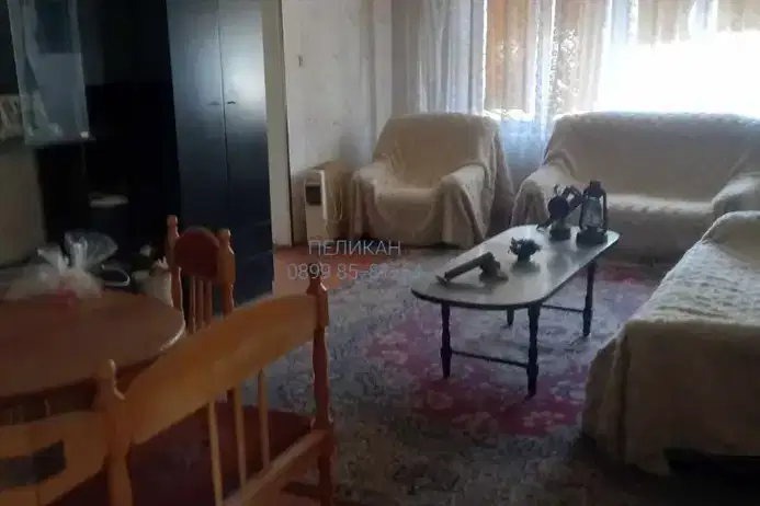 Етаж от къща във Велико Търново, Полски Тръмбеш