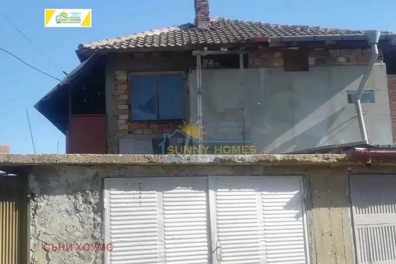Етаж от къща във Велико Търново, с. Първомайци