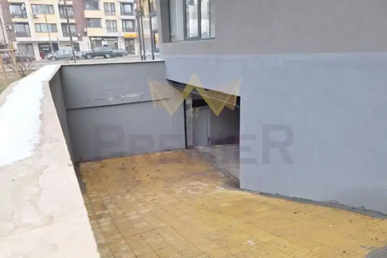 Garage/Parking in Студентски