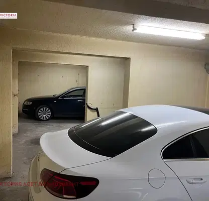 Photo 4 — Garage/Parking in Pernik, Centyr