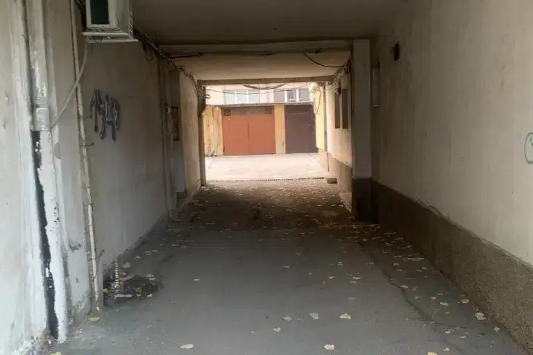 Garage/Parking in Ruse, Centyr