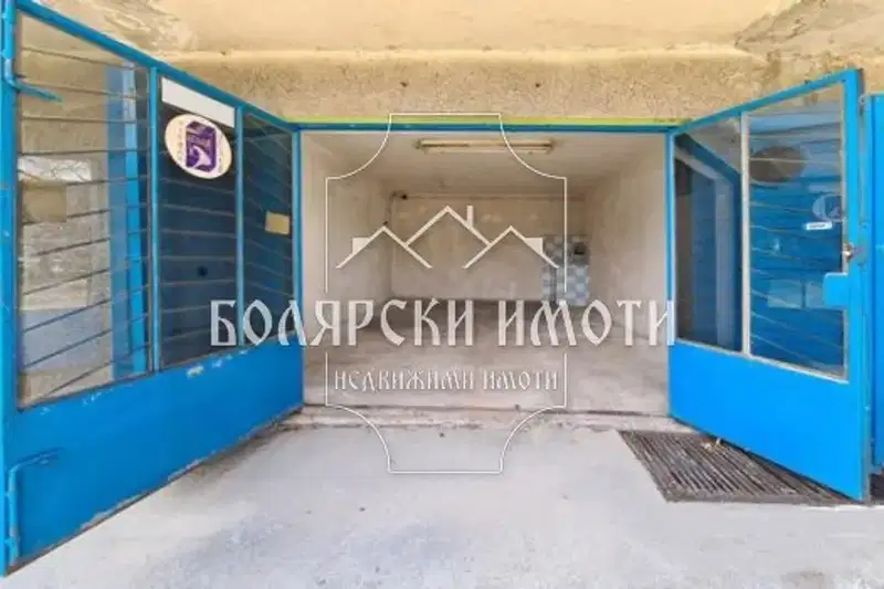 Гараж/Паркомясто във Велико Търново, Чолаковци