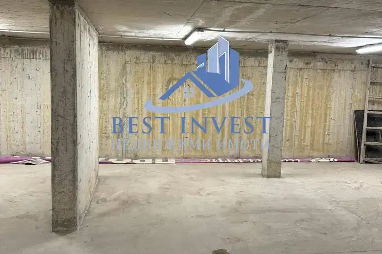 Garage/Parking in Благоев, Еленово 2