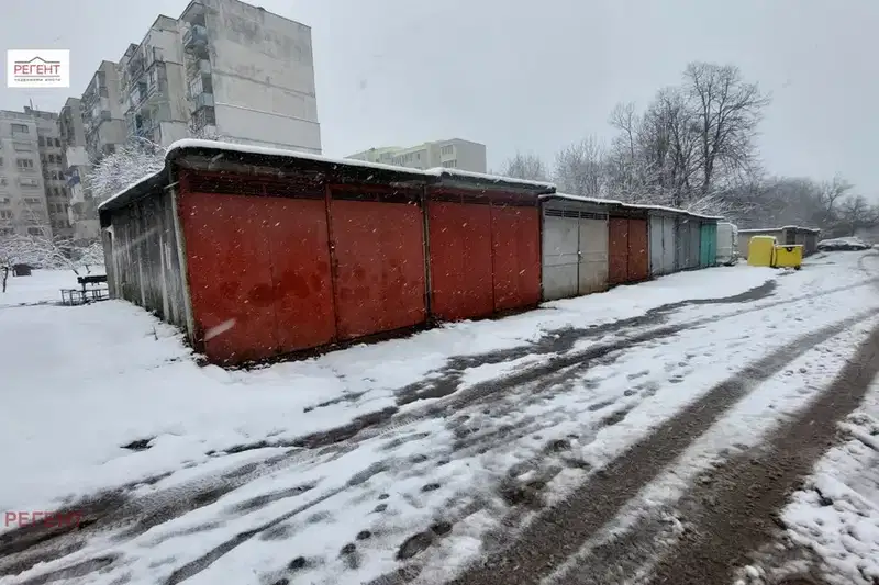 Гараж/Паркомясто в Габрово, Младост