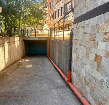 Photo 5 — Garage/Parking in Oblast Blagoevgrad, Bansko