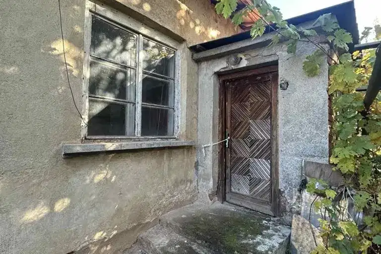 Къща в с. Доброславци