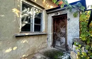 Къща в с. Доброславци