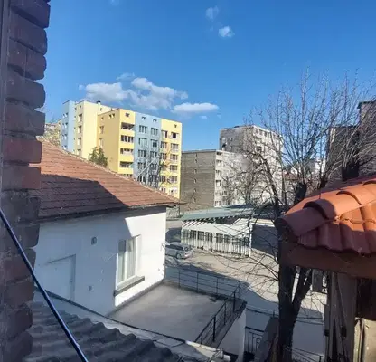 Снимка 3 — Къща в Габрово, Център