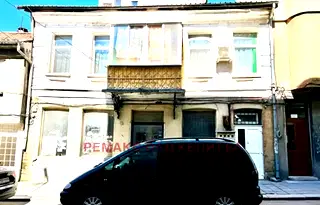Къща в Габрово, Център