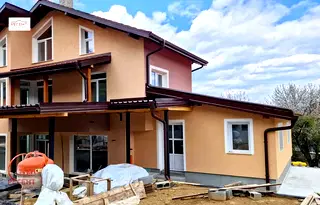 Къща в Габрово, Център