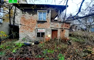 Къща в Перник, Център