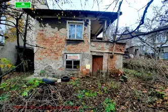 Къща в Перник, Център
