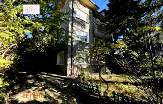 Къща в Габрово, Център
