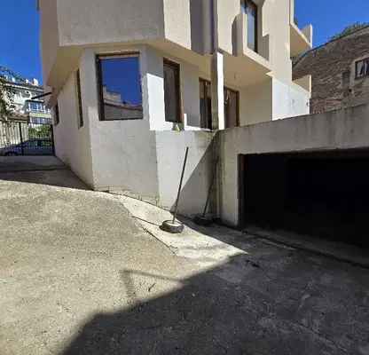 Photo 5 — House in Ruse, Centyr