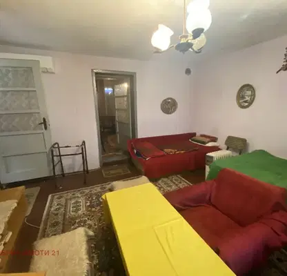 Photo 2 — House in Dobrich, Centyr