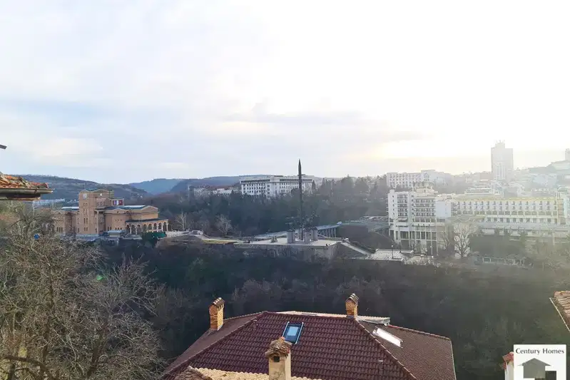 House in Veliko Tyrnovo, Centyr