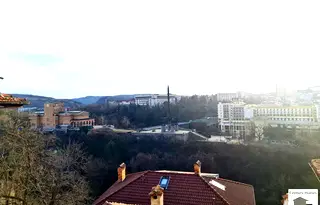 Къща във Велико Търново, Център