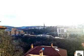 Къща във Велико Търново, Център