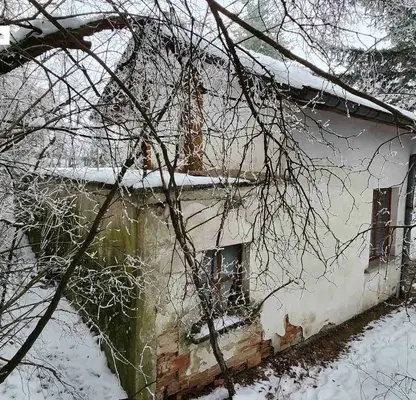 Снимка 2 — Къща в Перник, Църква
