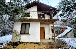 Къща в Перник, Църква