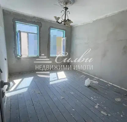 Photo 2 — House in Shumen, Grivica