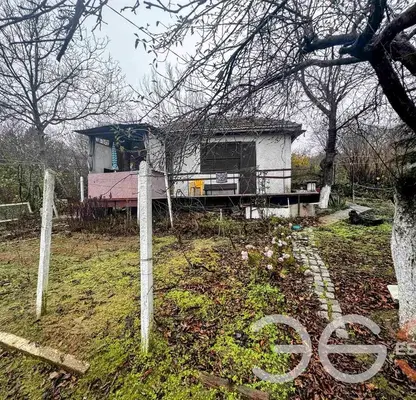Снимка 3 — Къща във Варна, м-т Боровец - юг