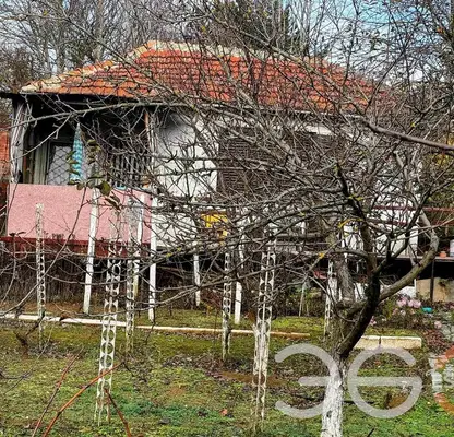Снимка 4 — Къща във Варна, м-т Боровец - юг