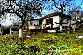 Къща във Варна, м-т Боровец - юг