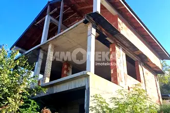 Къща във Варна, м-т Пчелина