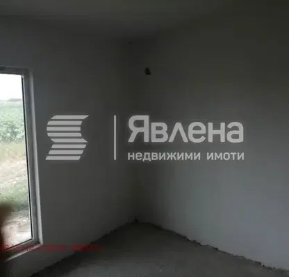 Снимка 4 — Къща в Ямбол, Промишлена зона