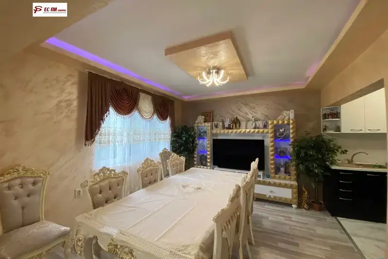 Къща в Русе, Родина 3